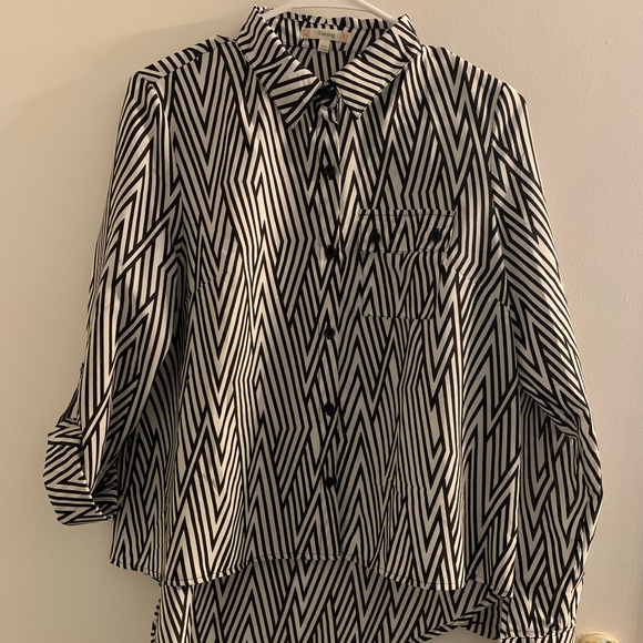 Timing Tops Timing Brand Size L Black White Blouse Poshmark